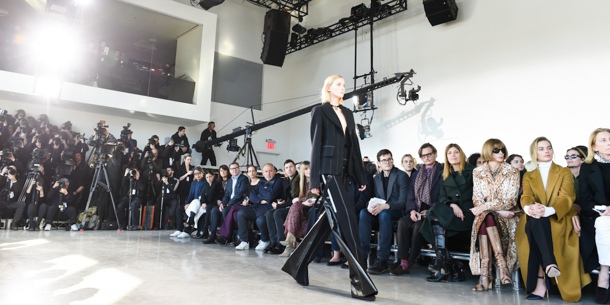 Fashion Interns Take Note Cfda Nyc Launch New Summer Program News Cfda Nyc Pr Fashion Internships Summer 2022