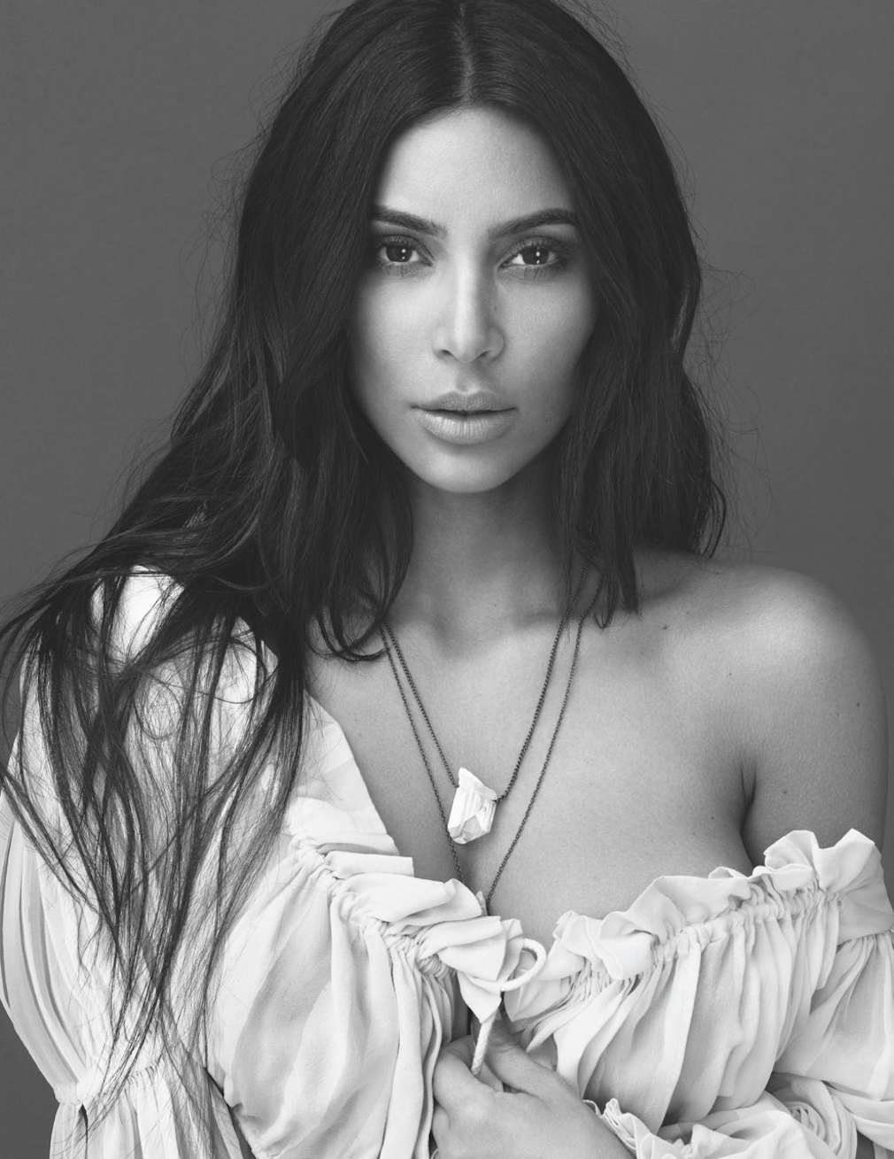 Single Kim Kardashian Has Ideas On Where to Find Love, Kim Kardashian, Karl  Lagerfeld