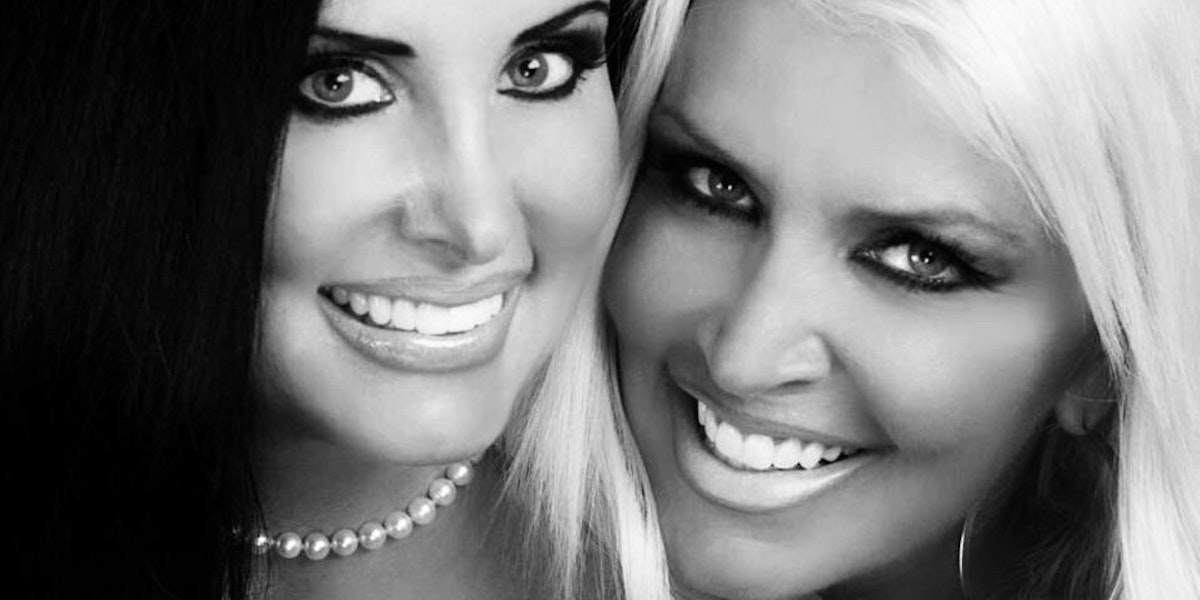 Get to Know Kim and Melissa Bentz, the Duo behind BENTZ Luxury News(08)